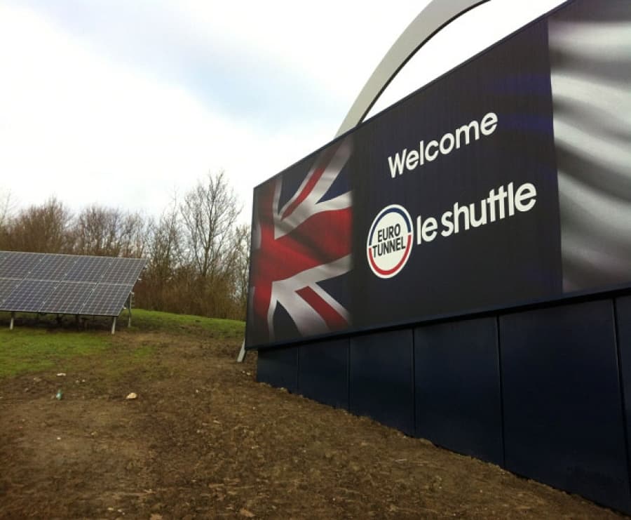 Eurotunnel Motorway Sign